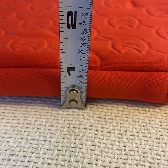 NWT Michael Kors Electronics Pouch - Picture 10 of 10